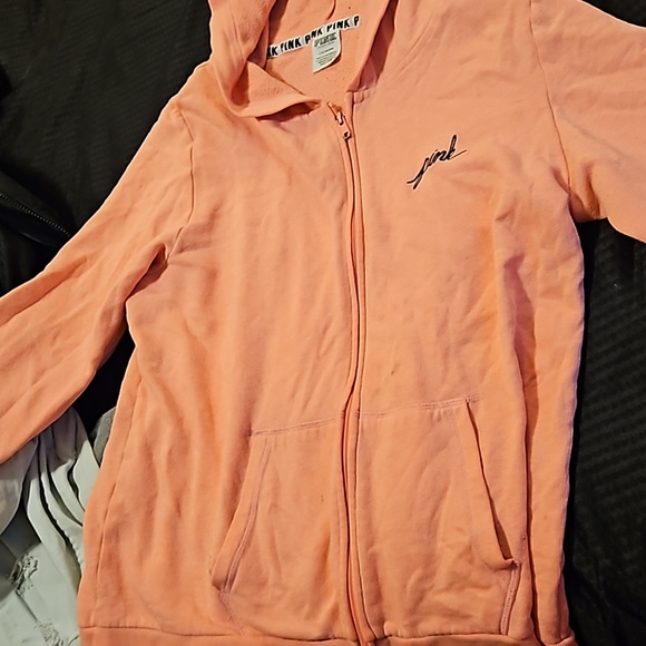 Pink hoodie - Picture 4 of 4